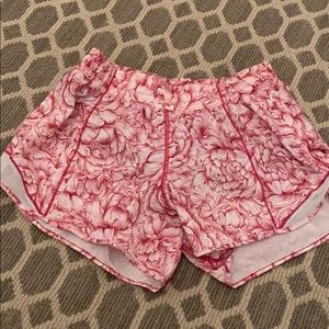 Lululemon hotty hot shorts TALL style